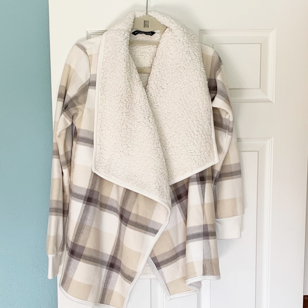 Abercrombie & Fitch Cozy Fleece Cross Front Jacket